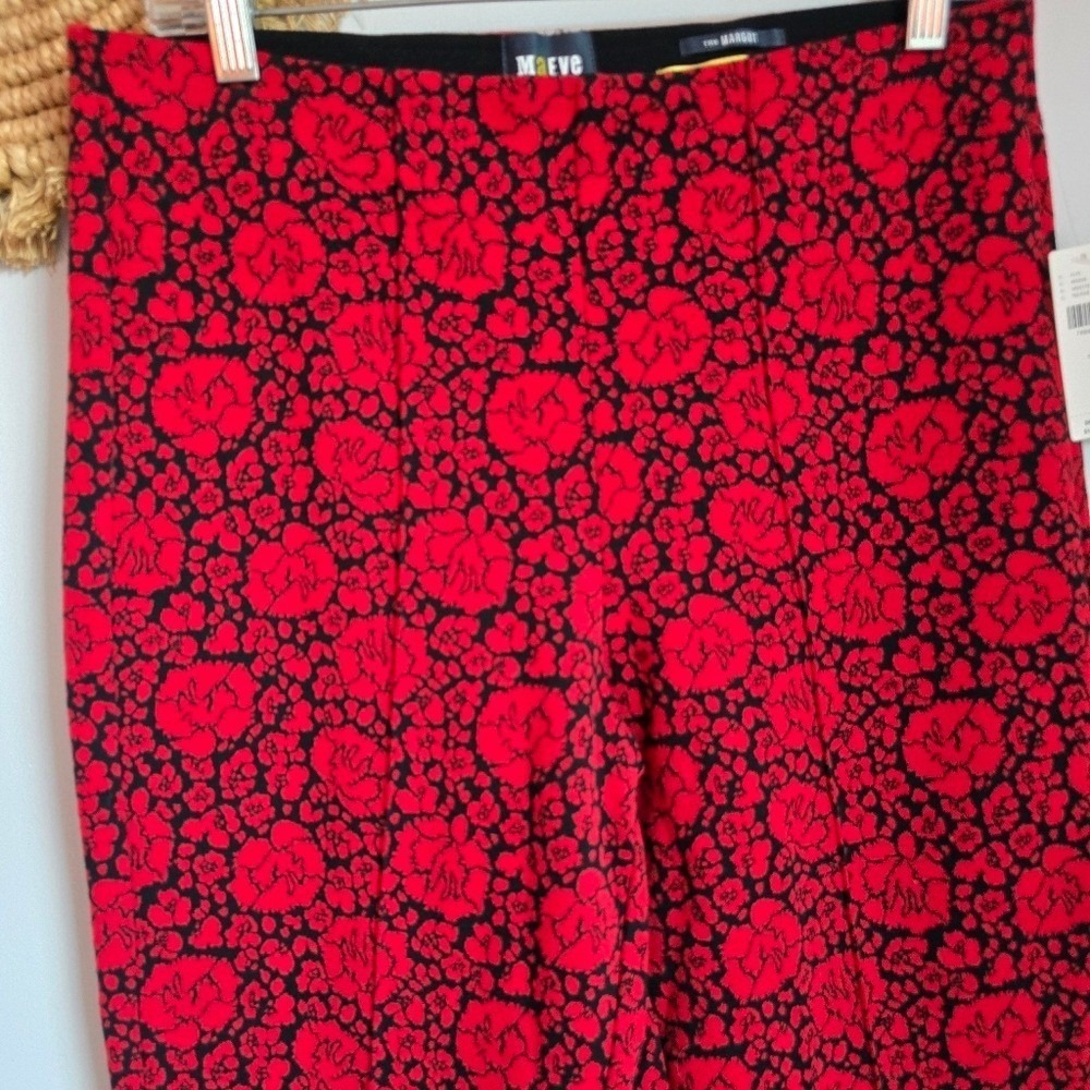 Anthropologie NEW Margot Red Floral Kick Flare Crop Ponte Pants SZ Medium Goth - Picture 4 of 10